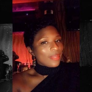 Meet your Posher, Felicia